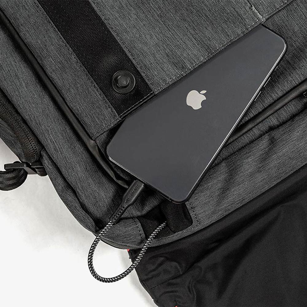 KeySmart Urban Union Laptop Messenger Bag